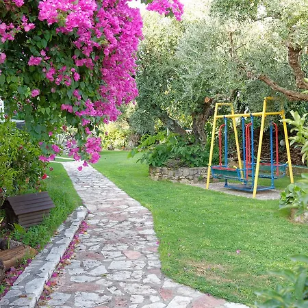 Athina Апартаменты